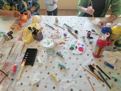Održana dvodnevna radionica farbanja jaja povodom Uskrsa Održana dvodnevna radionica farbanja jaja povodom Uskrsa
