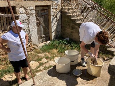 Održane volonterske akcije pomoći starijim i nemoćnim osobama u okolici Polače kod Knina