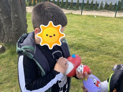 Potraga za uskršnjim jajima Potraga za uskršnjim jajima